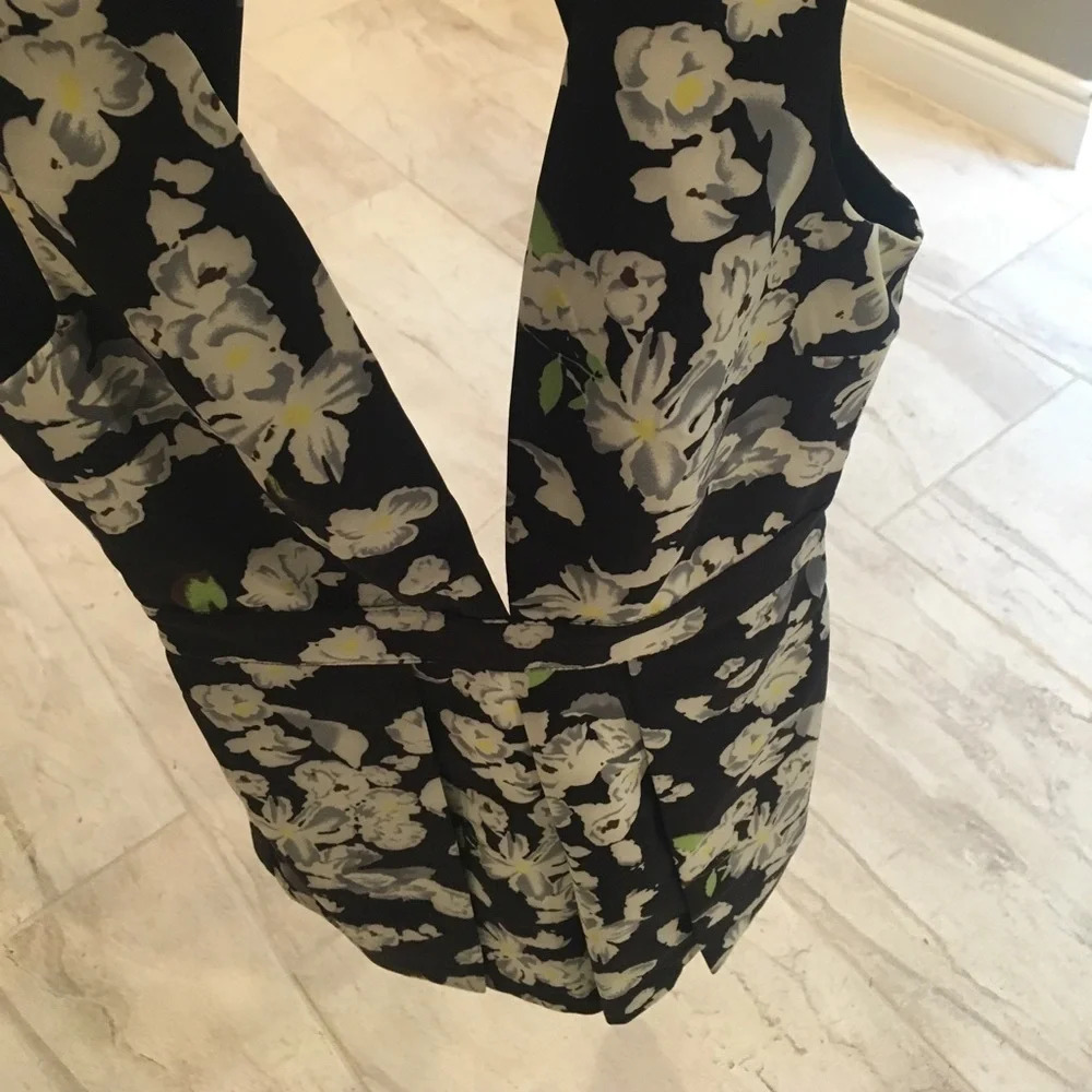 Open back romper - Picture 6 of 7